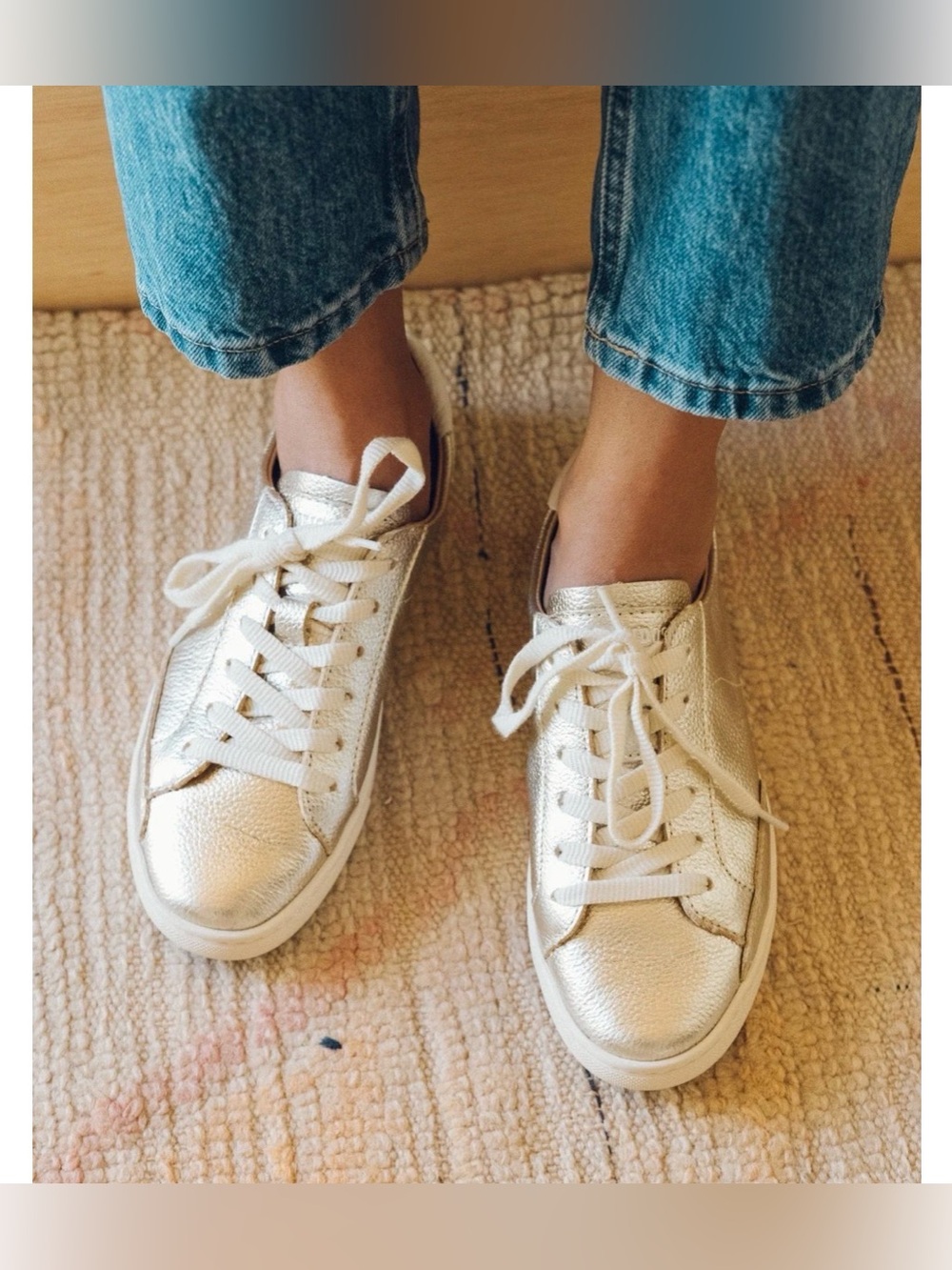 Soludos, Metallic Leather Ibiza Sneaker, Platinum 8